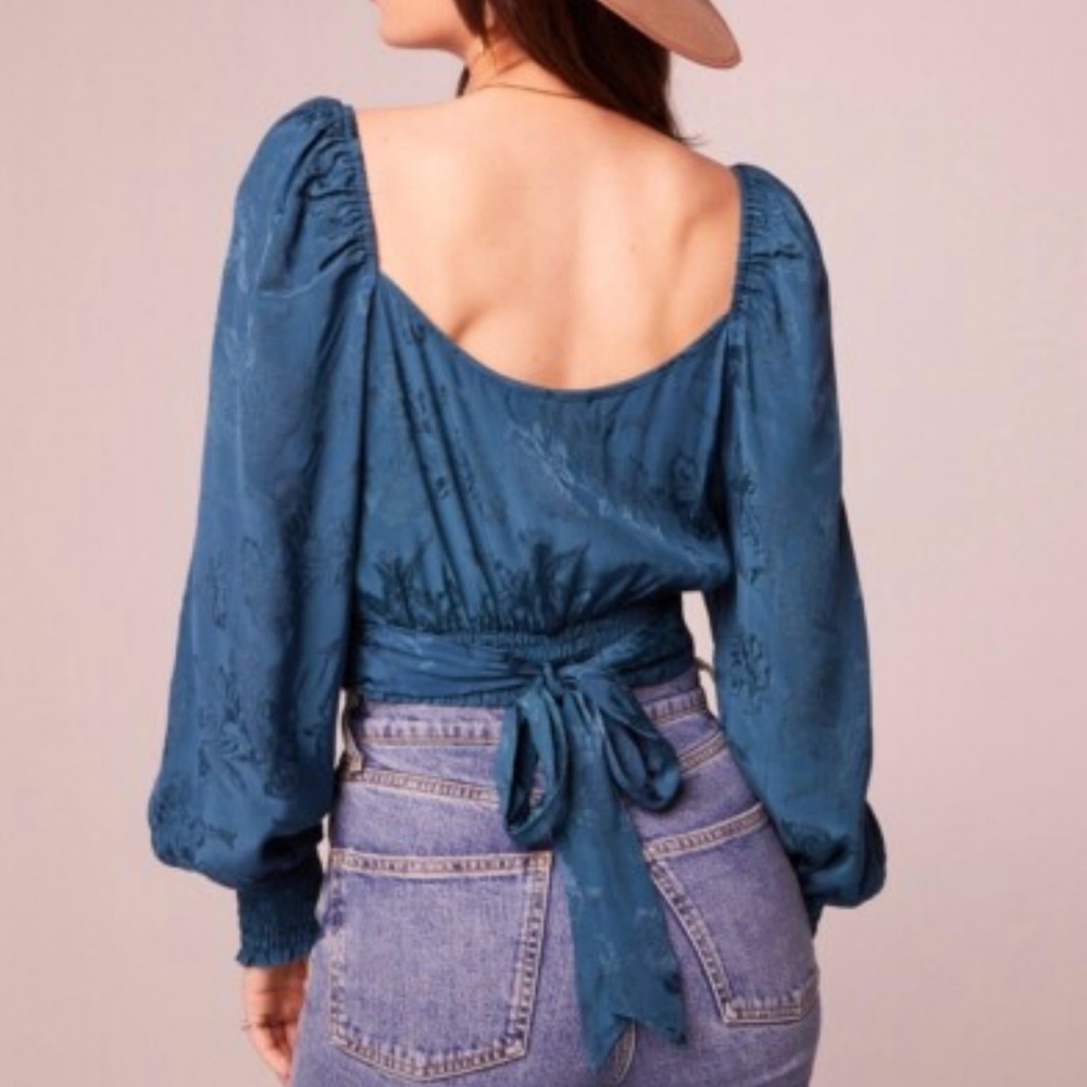 Free People Emerald Satin Wrap Crop Top Balloon Sleeve NWT XS - Picture 5 of 15